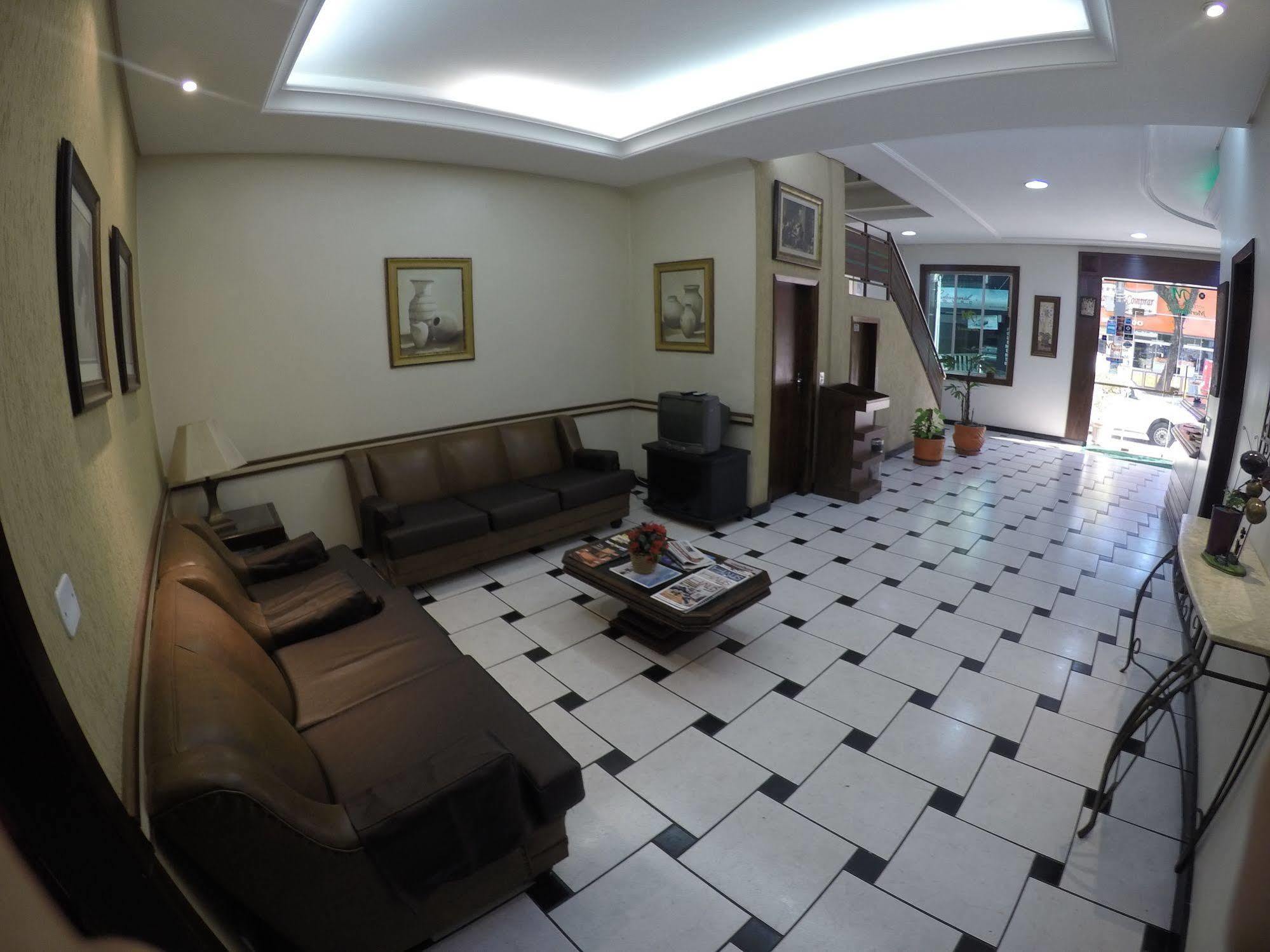 Hotel Meridiano V Curitiba Buitenkant foto
